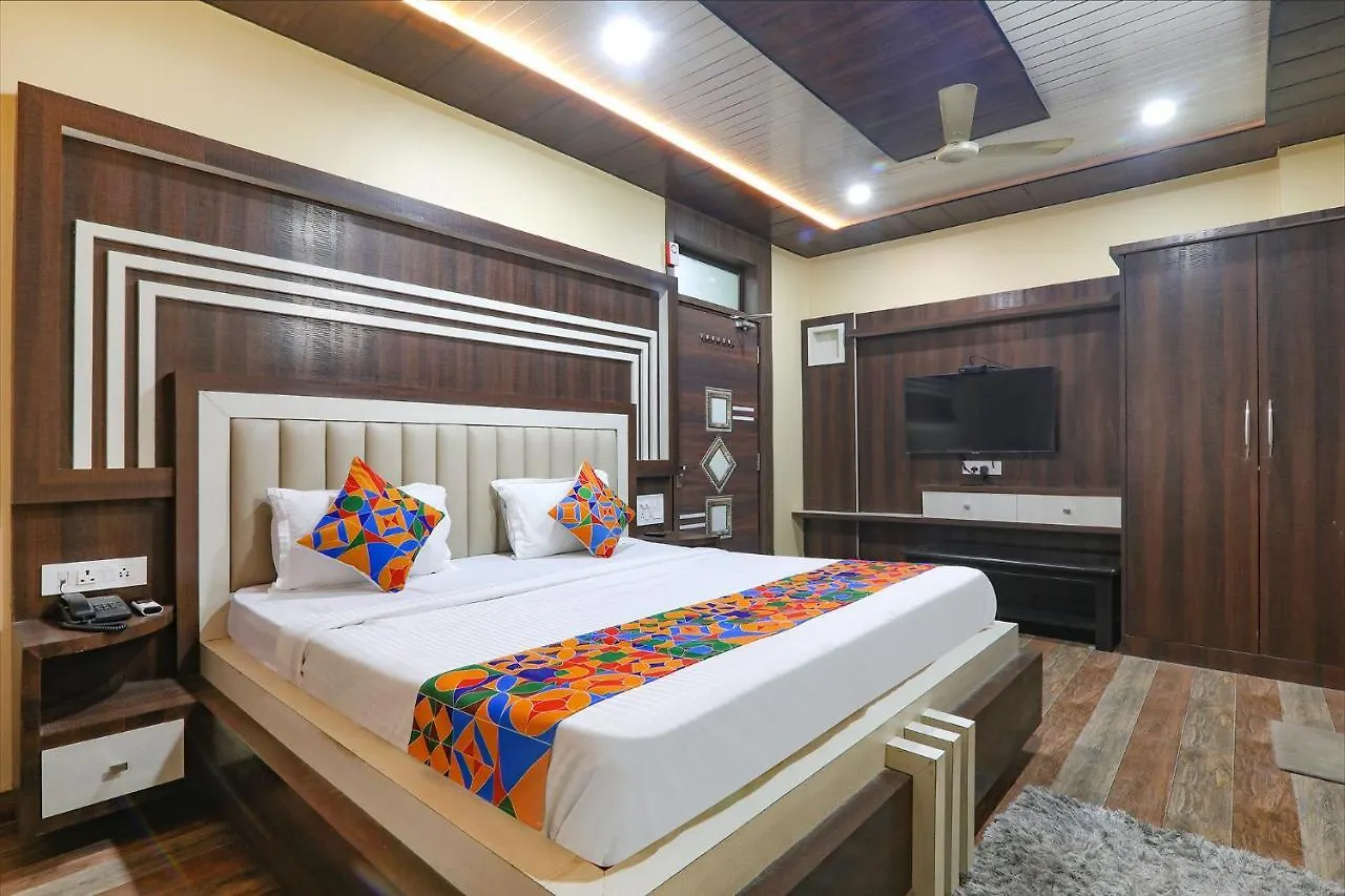 Fabhotel Saumendra Varanasi