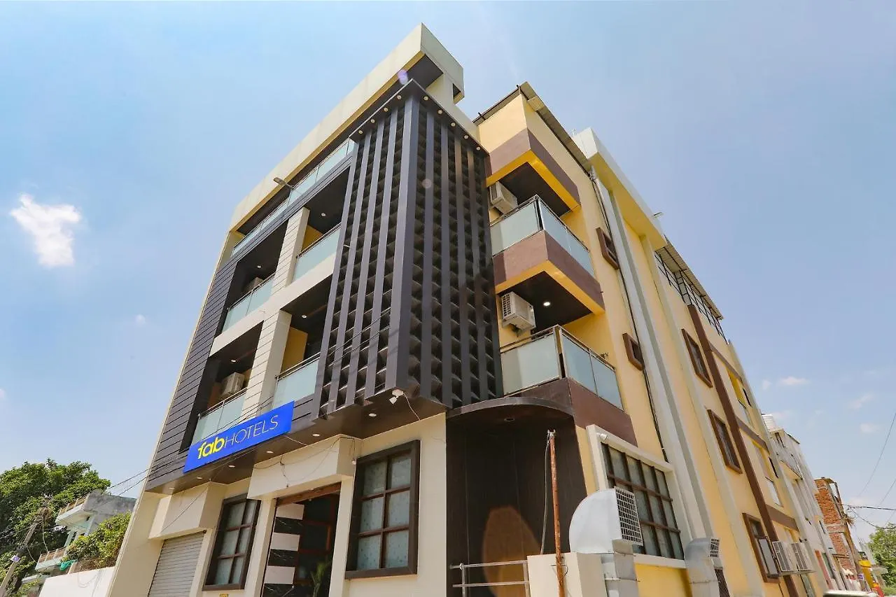 Fabhotel Saumendra Varanasi