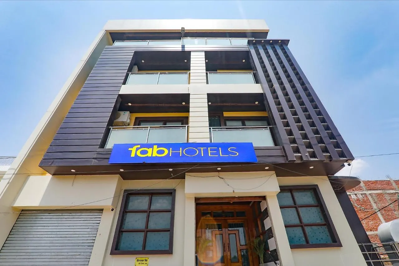 Fabhotel Saumendra Varanasi